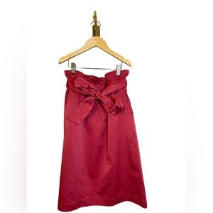 💥 3/$20 - H&M Woman’s skirt size 6